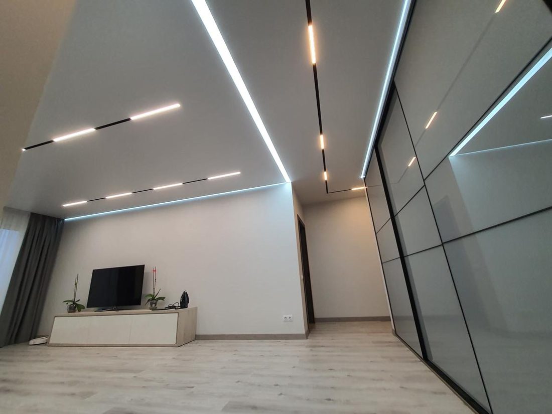 Light line ceiling design
