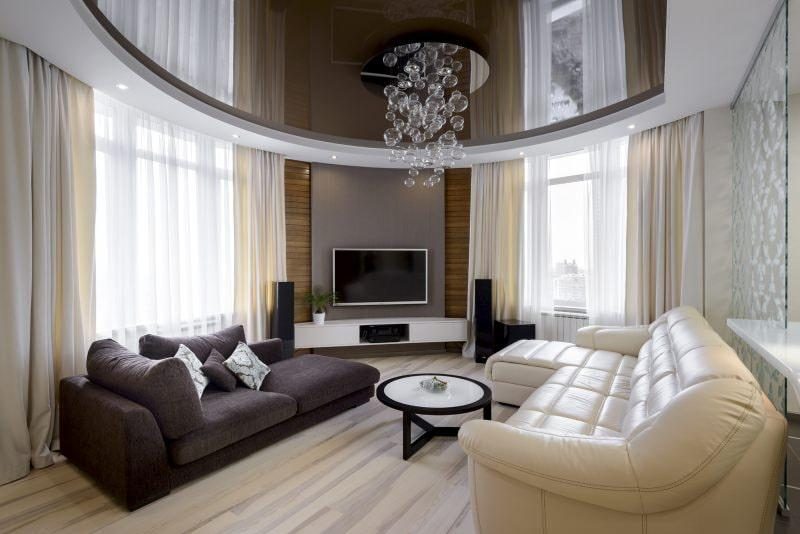 Glossy reflective ceiling
